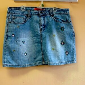 Mini jean skirt from Apollo